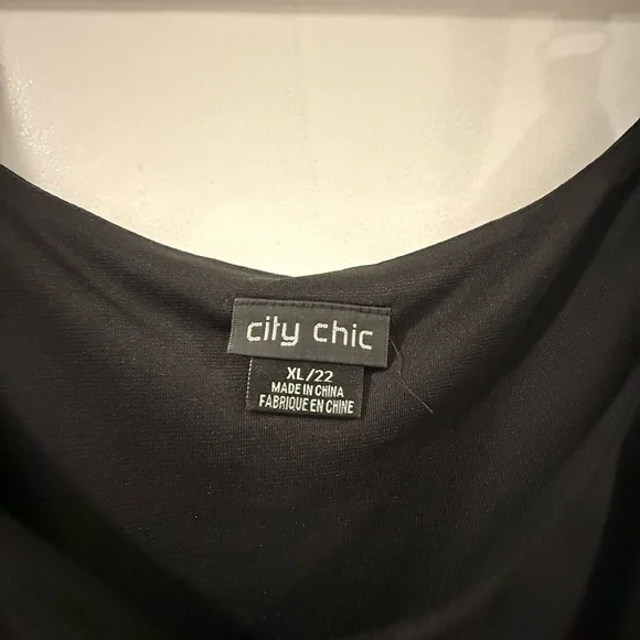 City Chic Classic Black Pleated Dress - Picture 2 of 2